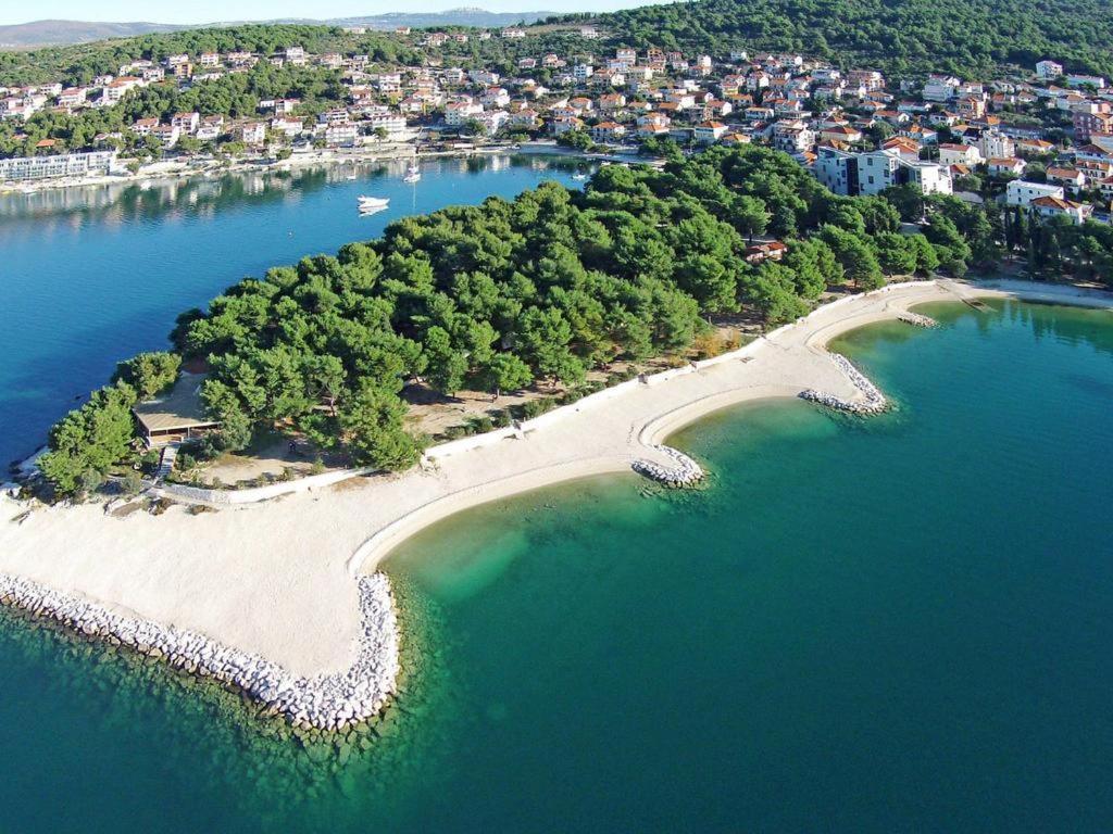 Studio Apartman Violeta II - 50M From The Beach Trogir Exterior foto